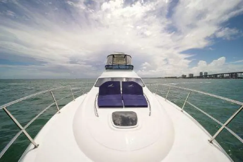 Slide: The Image of Sea Ray 520 Sedan Bridge 2007 - 15