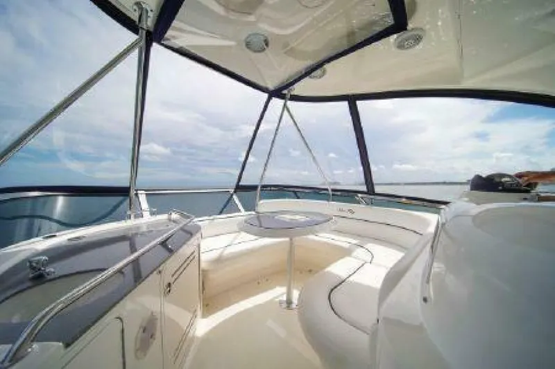 Slide: The Image of Sea Ray 520 Sedan Bridge 2007 - 17