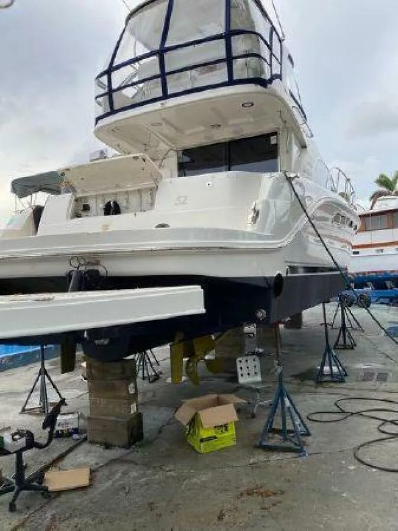 Slide: The Image of Sea Ray 520 Sedan Bridge 2007 - 34