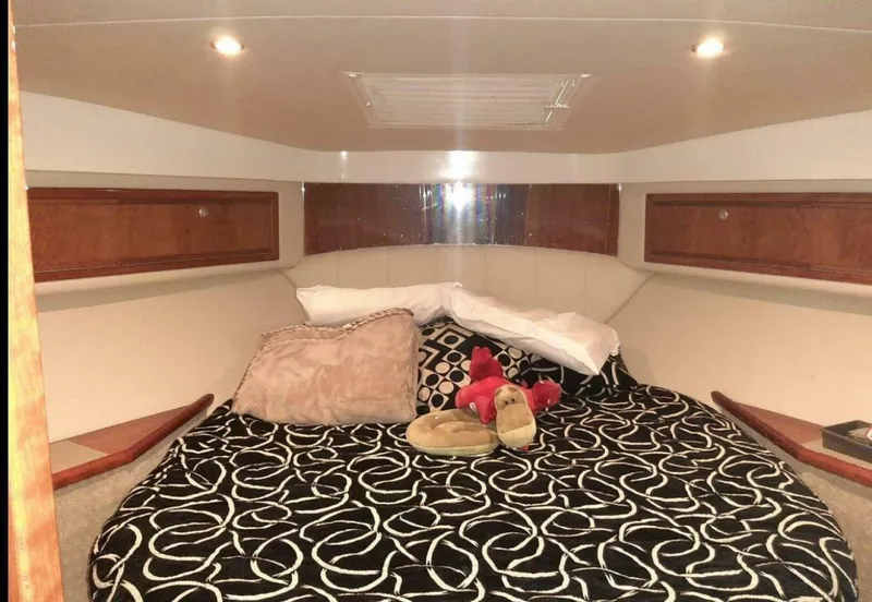 Slide: The Image of Riviera 47 Enclosed Flybridge Series II 2009 - 23