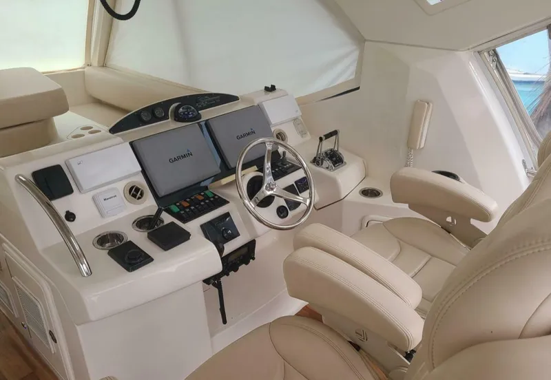 Slide: The Image of Riviera 47 Enclosed Flybridge Series II 2009 - 40