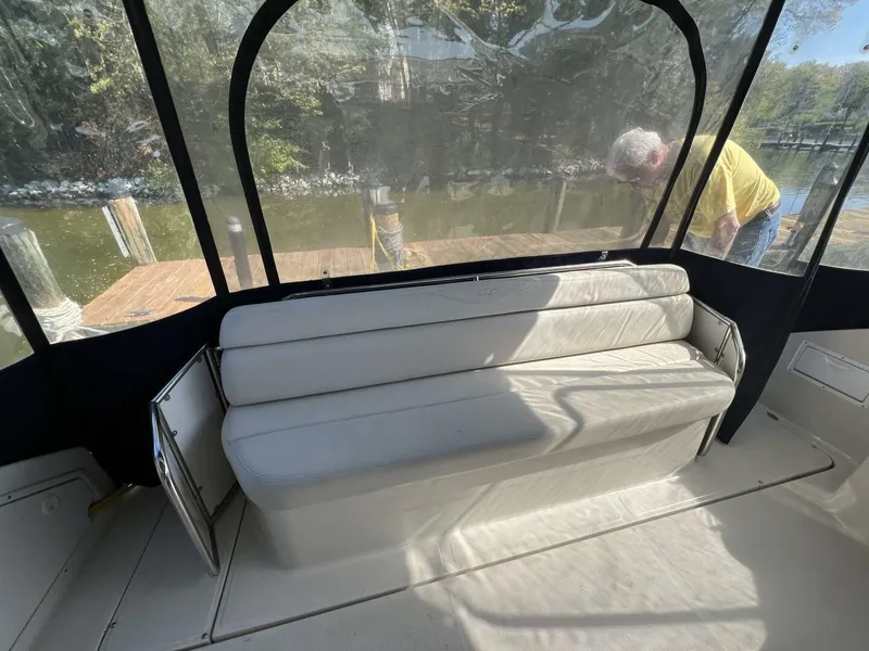 Slide: The Image of Regal 4160 Commodore 2000 - 8