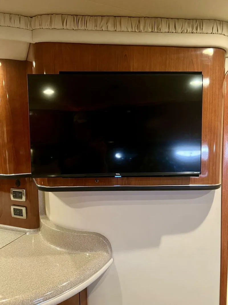 Slide: The Image of Sea Ray 46 Sundancer 2004 - 10