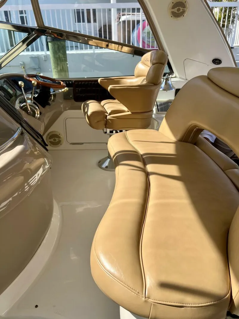 Slide: The Image of Sea Ray 46 Sundancer 2004 - 18