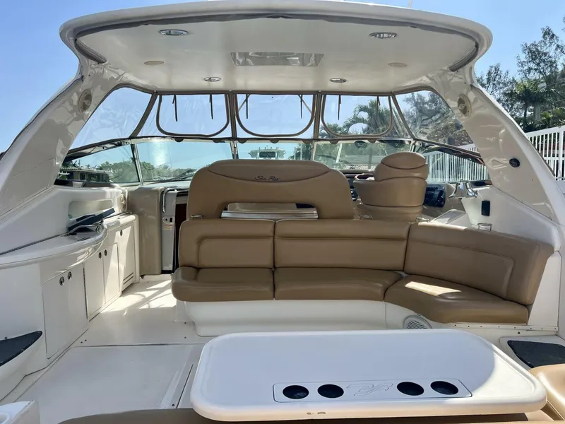 Slide: The Image of Sea Ray 46 Sundancer 2004 - 4