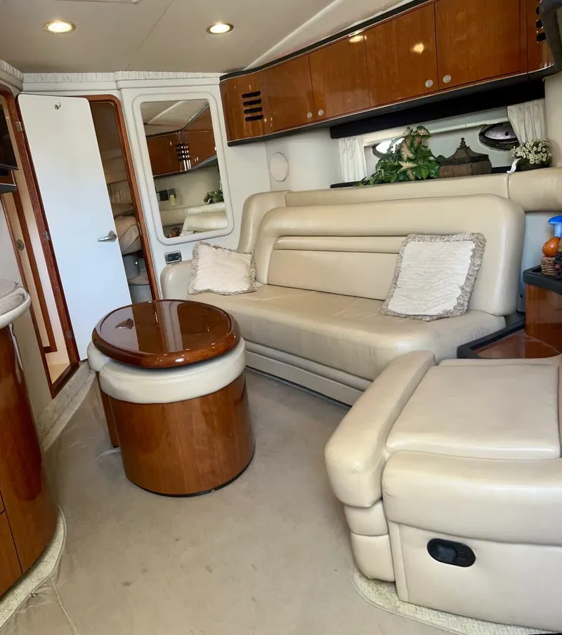 Slide: The Image of Sea Ray 46 Sundancer 2004 - 8