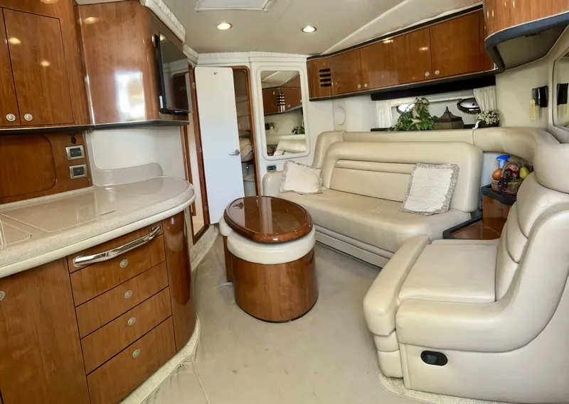 Slide: The Image of Sea Ray 46 Sundancer 2004 - 9