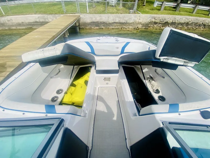 Slide: The Image of Regal 22 Fasdeck 2016 - 15
