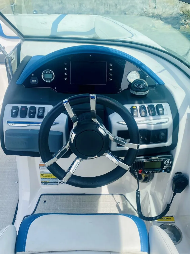 Slide: The Image of Regal 22 Fasdeck 2016 - 23