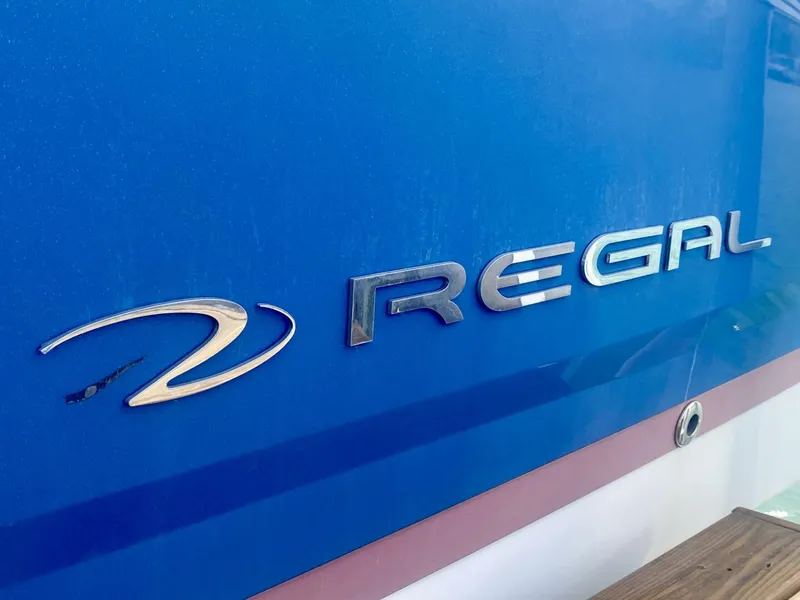 Slide: The Image of Regal 22 Fasdeck 2016 - 36