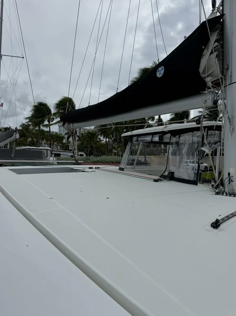 Slide: The Image of Lagoon Lagoon 42 2019 - 9