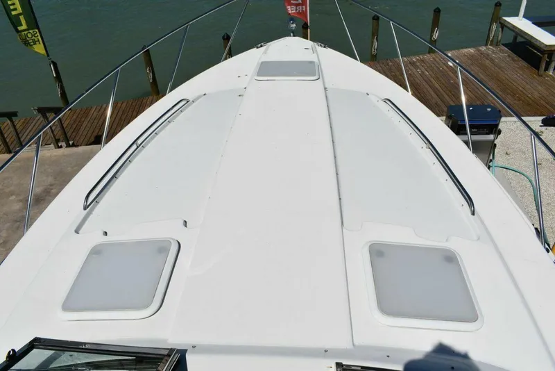Slide: The Image of Formula 37 Performance Cruiser 2005 - 22