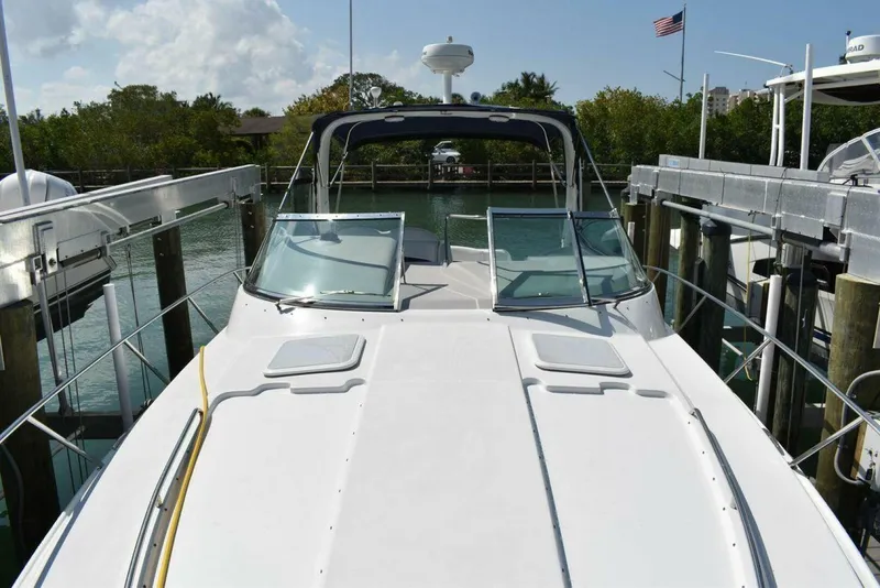 Slide: The Image of Formula 37 Performance Cruiser 2005 - 25
