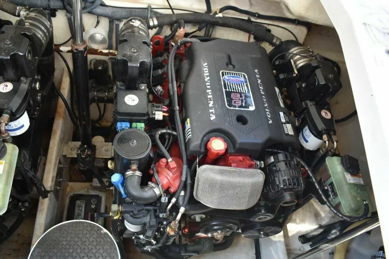 Slide: The Image of Formula 37 Performance Cruiser 2005 - 49