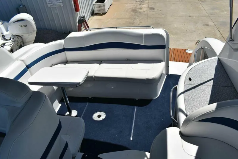 Slide: The Image of Formula 37 Performance Cruiser 2005 - 9