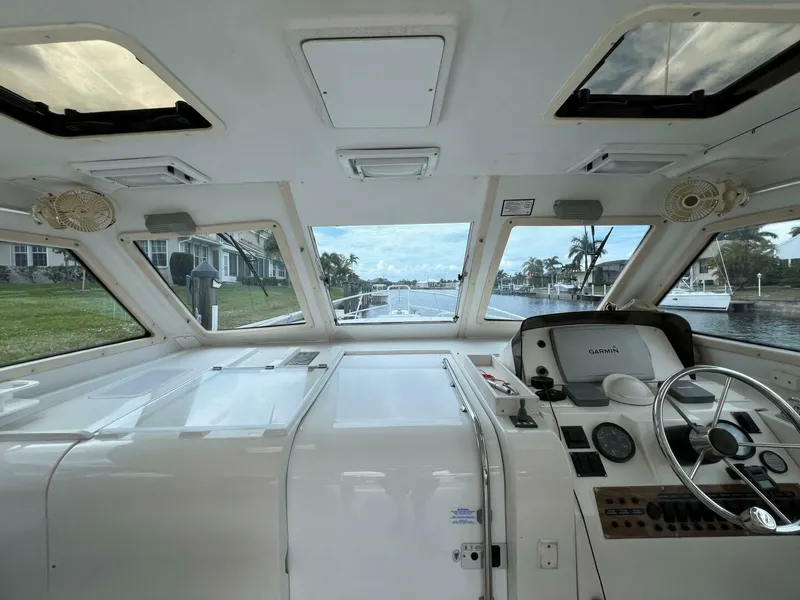 Slide: The Image of Mainship Pilot 34 2000 - 10