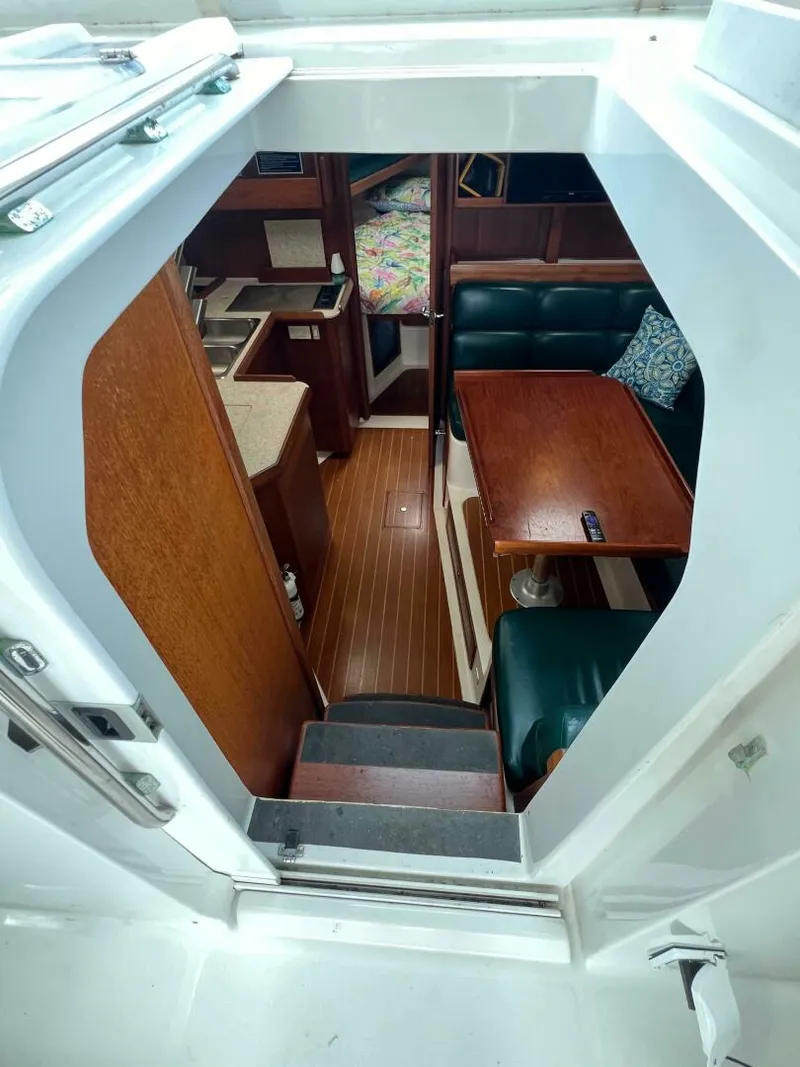 Slide: The Image of Mainship Pilot 34 2000 - 11