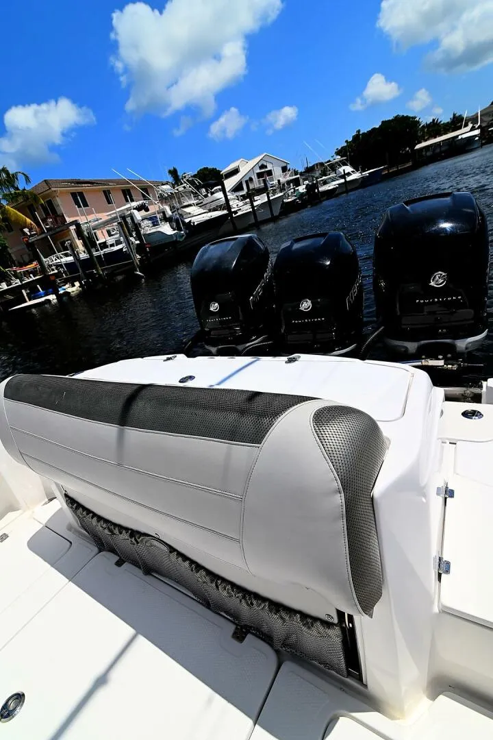 Slide: The Image of Nor-Tech 340 Sport 2020 - 8