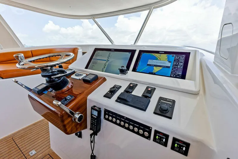 Slide: The Image of Calcutta 480 Catamaran 2020 - 8
