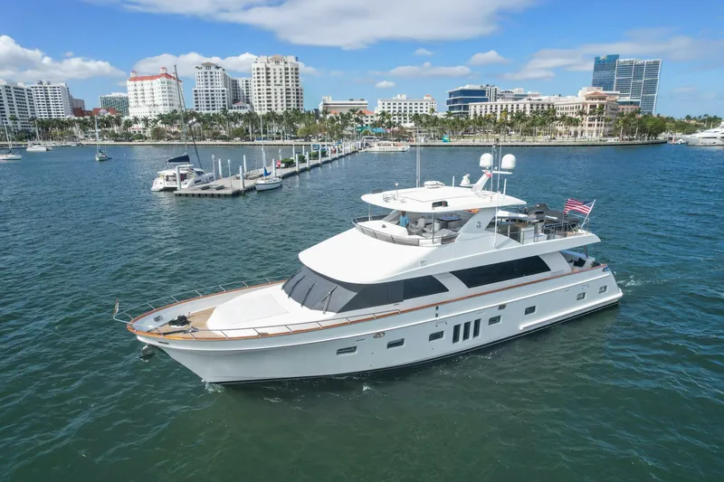 The Image of Ocean Alexander 83 2010 - 0