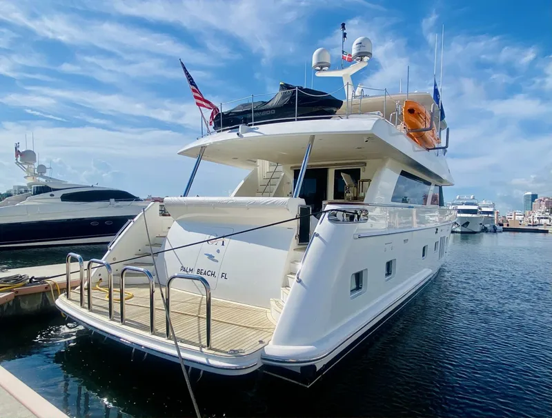 Slide: The Image of Ocean Alexander 83 2010 - 15