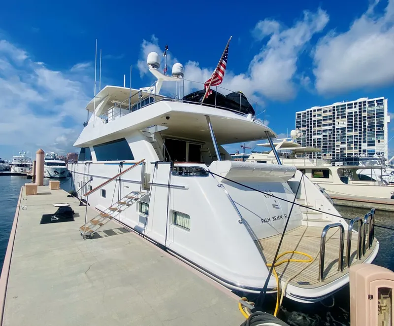 Slide: The Image of Ocean Alexander 83 2010 - 18