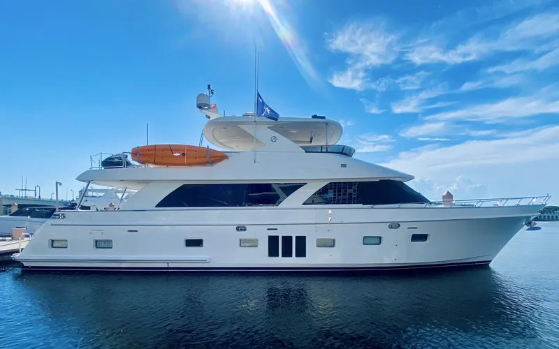 Slide: The Image of Ocean Alexander 83 2010 - 9