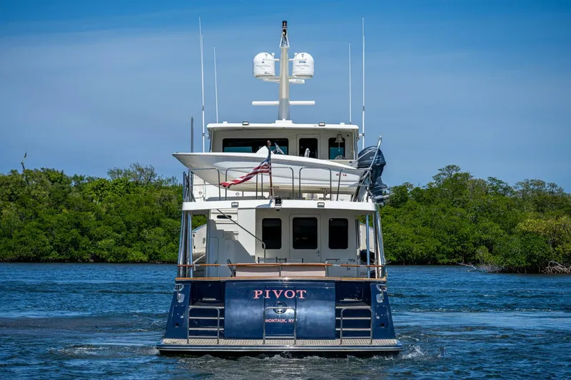 Slide: The Image of Marlow Explorer Enclosed Bridge (CB) 2013 - 84