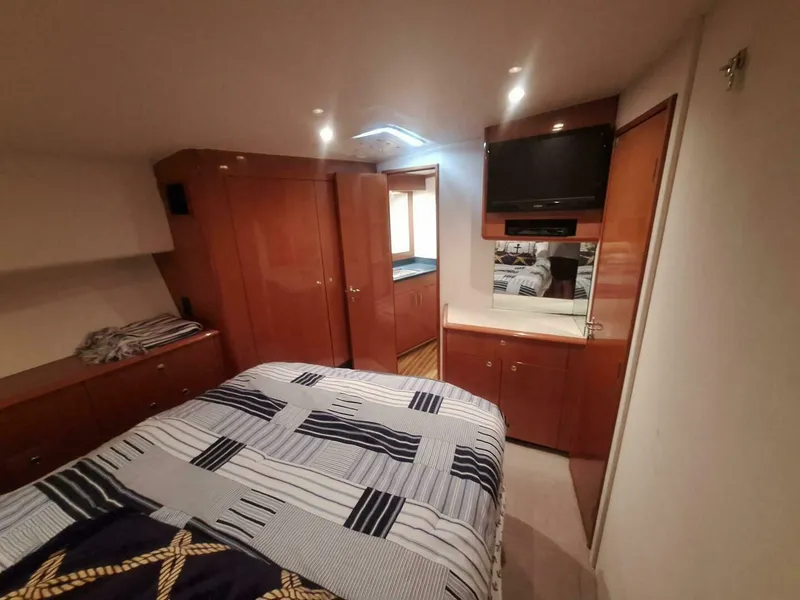 Slide: The Image of Viking 55 Convertible 2000 - 57