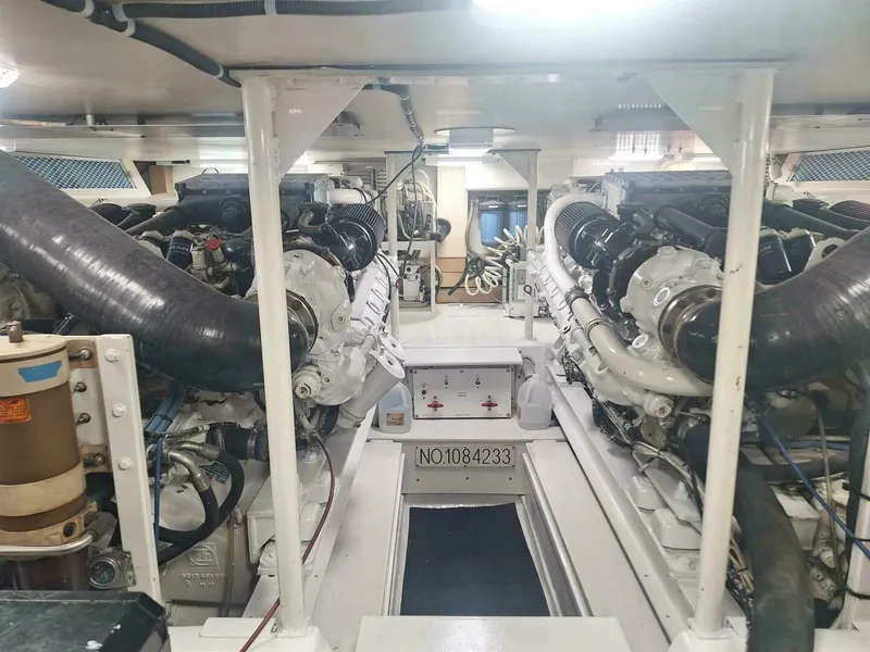 Slide: The Image of Viking 55 Convertible 2000 - 72