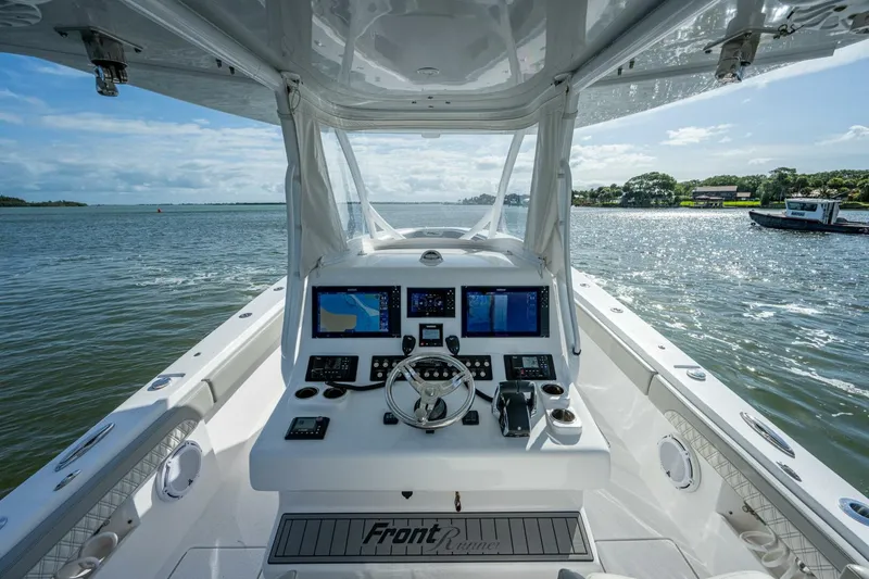 Slide: The Image of Front Runner Center Console 2021 - 10