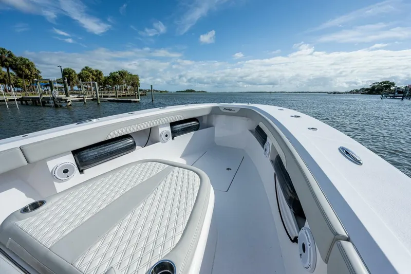 Slide: The Image of Front Runner Center Console 2021 - 5