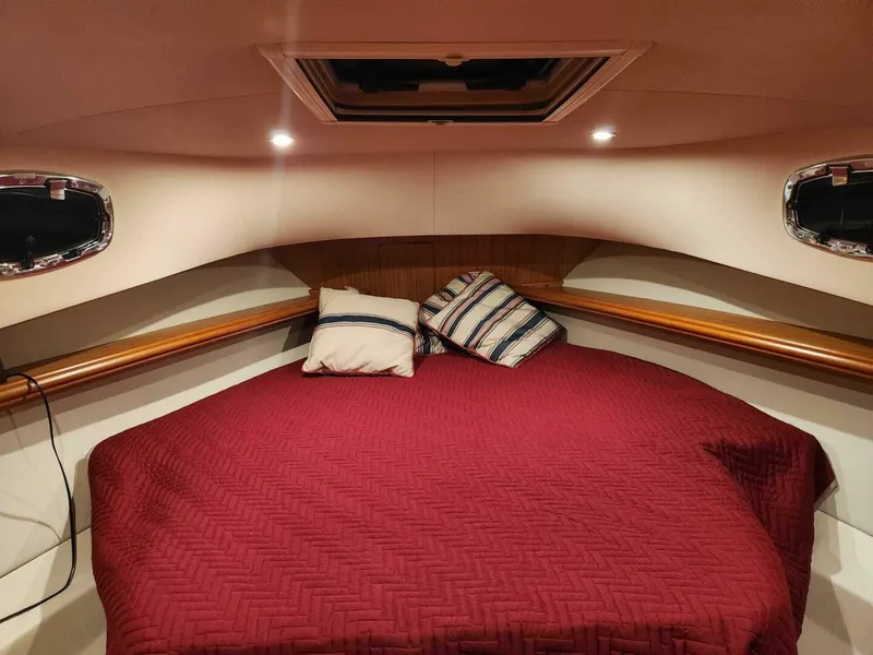 Slide: The Image of Mainship M34 Pilot 2016 - 15