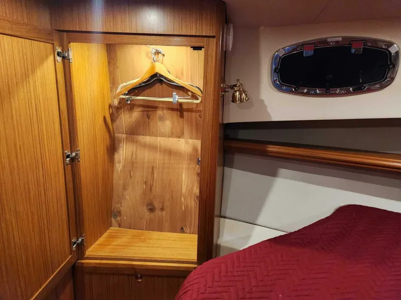 Slide: The Image of Mainship M34 Pilot 2016 - 16