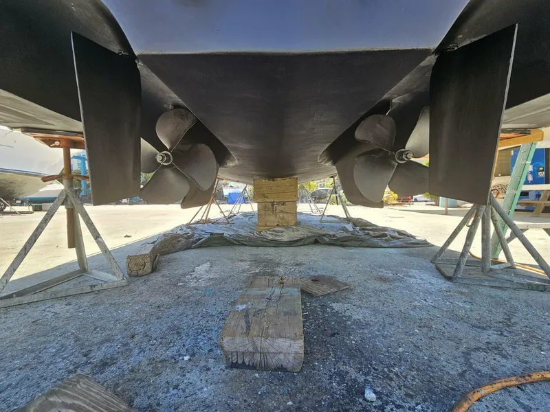 Slide: The Image of Mainship M34 Pilot 2016 - 21