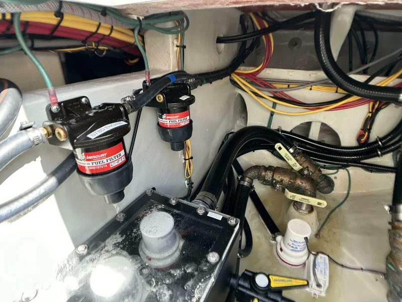 Slide: The Image of SeaVee 390z Center Console 2022 - 23