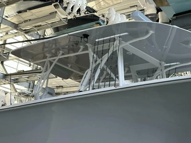 Slide: The Image of SeaVee 390z Center Console 2022 - 37