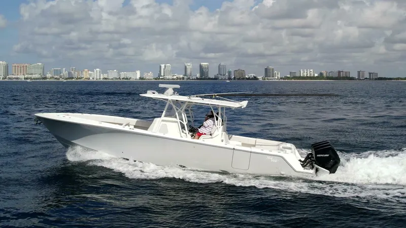 Slide: The Image of SeaVee 390z Center Console 2022 - 4