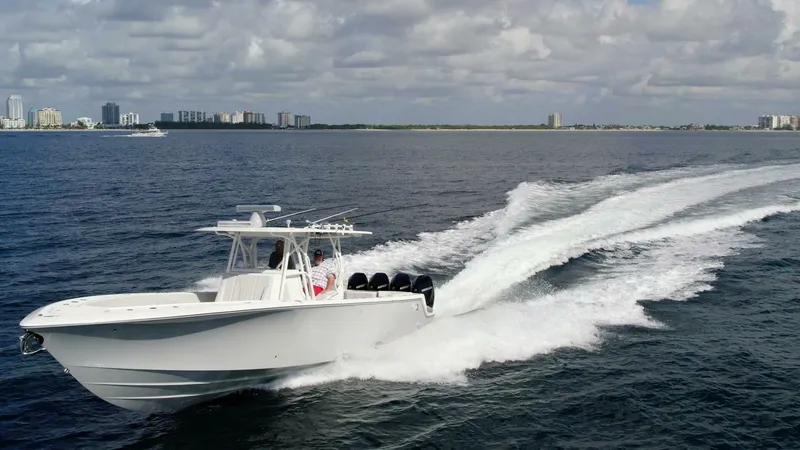 Slide: The Image of SeaVee 390z Center Console 2022 - 5