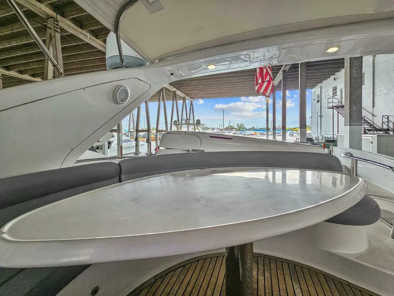Slide: The Image of Azimut 55 flybridge 2005 - 12