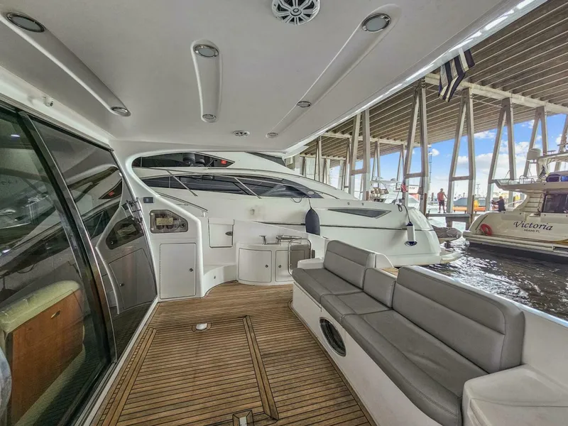 Slide: The Image of Azimut 55 flybridge 2005 - 14