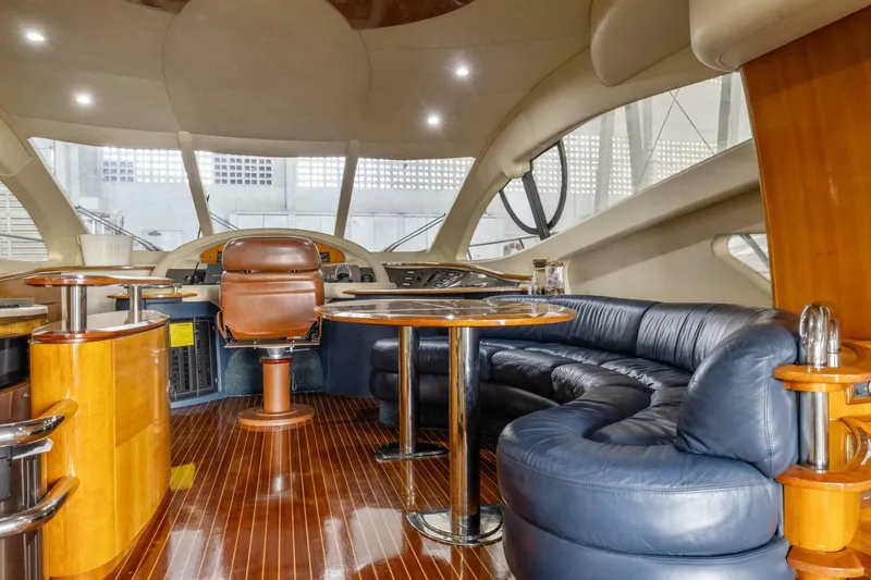 Slide: The Image of Azimut 55 flybridge 2005 - 18
