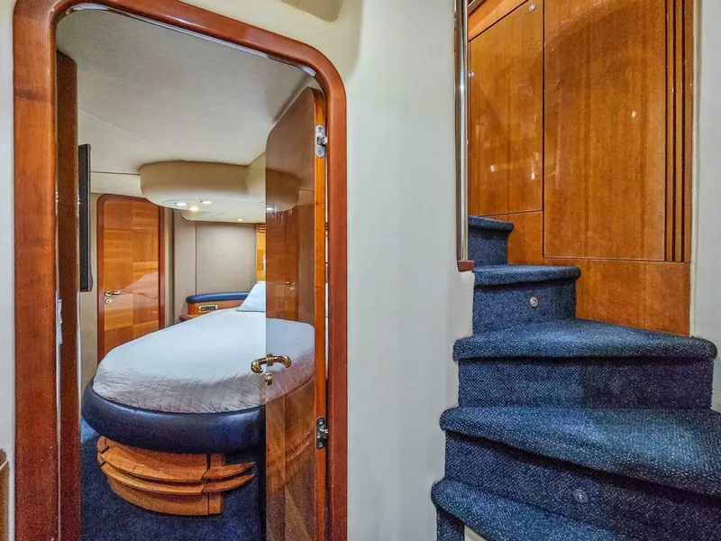 Slide: The Image of Azimut 55 flybridge 2005 - 23