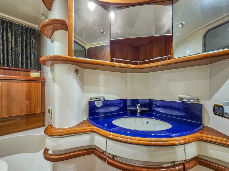 Slide: The Image of Azimut 55 flybridge 2005 - 28