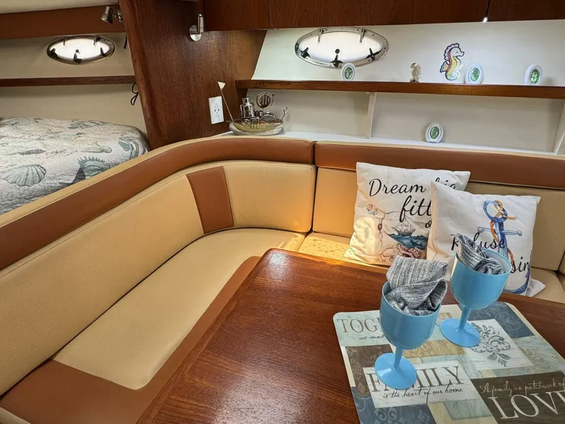 Slide: The Image of Tiara 3100 Open 2000 - 11