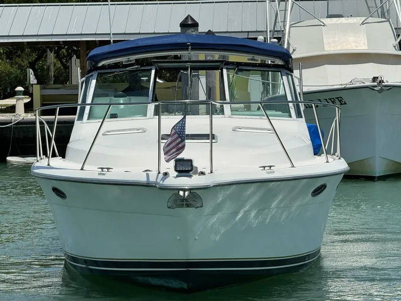 Slide: The Image of Tiara 3100 Open 2000 - 23