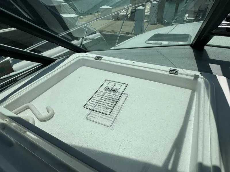 Slide: The Image of Tiara 3100 Open 2000 - 34