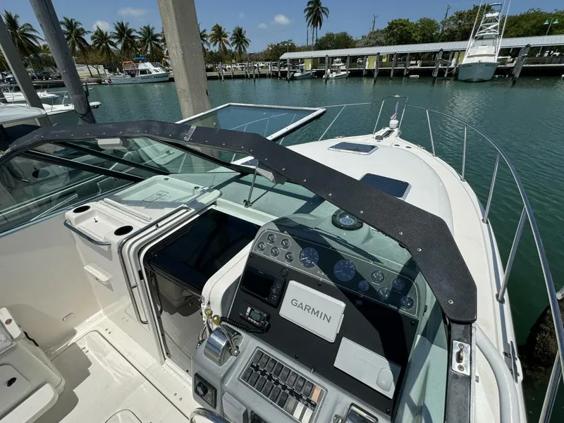 Slide: The Image of Tiara 3100 Open 2000 - 36
