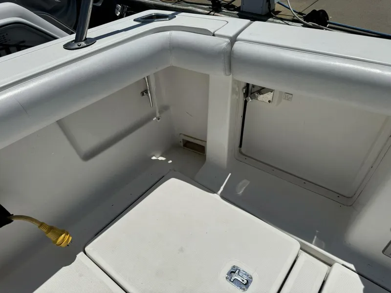 Slide: The Image of Tiara 3100 Open 2000 - 51