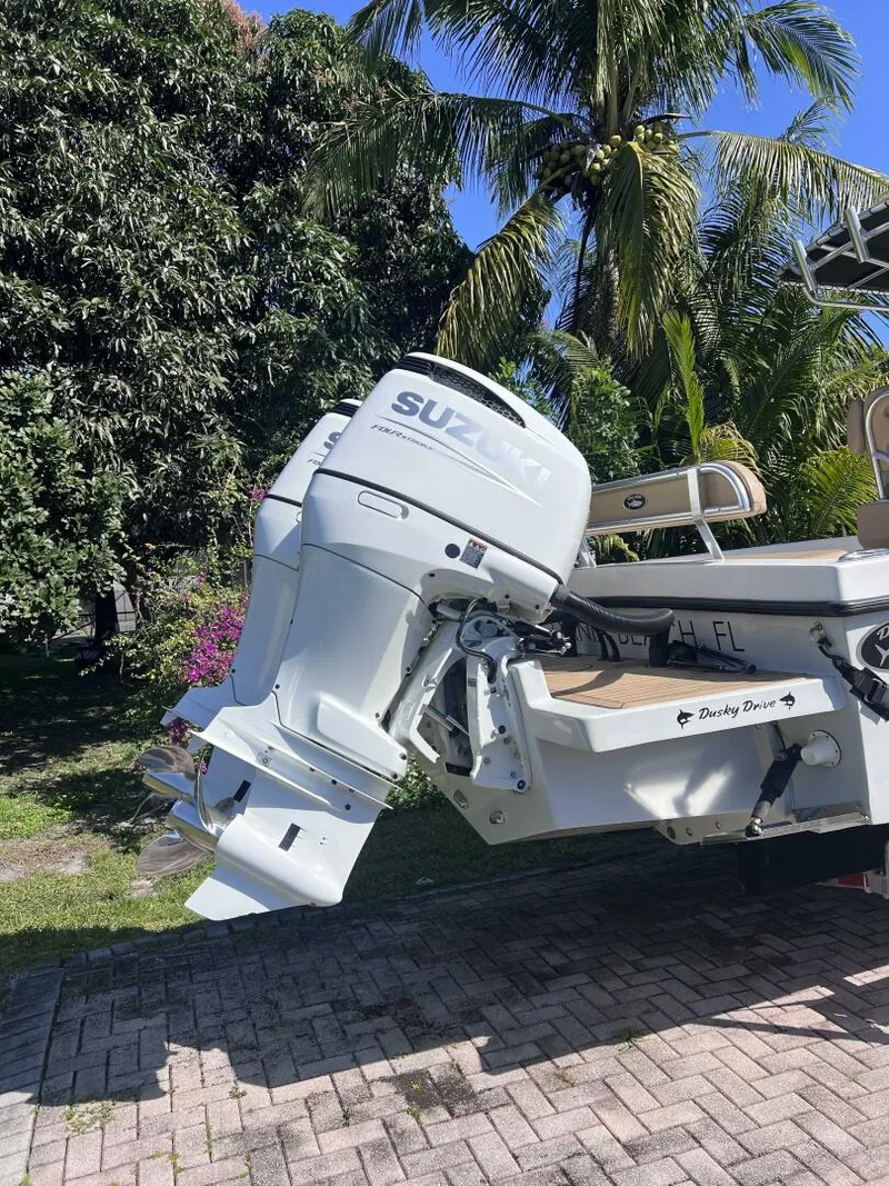 Slide: The Image of Dusky 278 CENTER CONSOLE 2022 - 4